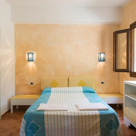 Isa-residence With Swimming-pool In Campulongu Just 600 Mt From The Sea Aparthotel *