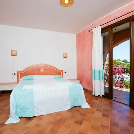 Aparthotel Isa-residence With Swimming-pool In Campulongu Just 600 Mt From The Sea