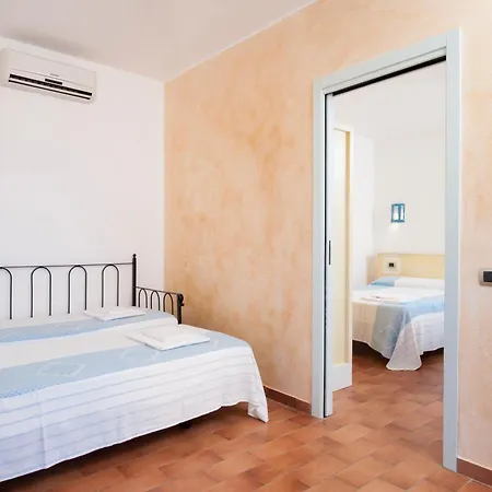 Isa-residence With Swimming-pool In Campulongu Just 600 Mt From The Sea Aparthotel