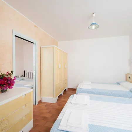 Aparthotel Isa-residence With Swimming-pool In Campulongu Just 600 Mt From The Sea