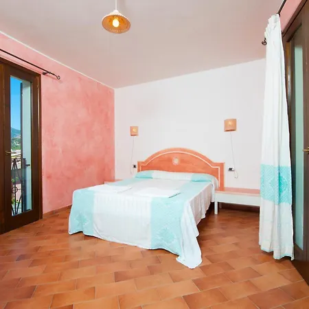 Isa-residence With Swimming-pool In Campulongu Just 600 Mt From The Sea Aparthotel