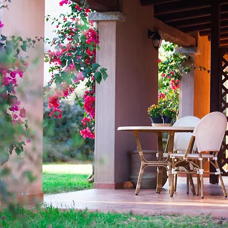 Isa-residence With Swimming-pool In Campulongu Just 600 Mt From The Sea Aparthotel Campu Longu
